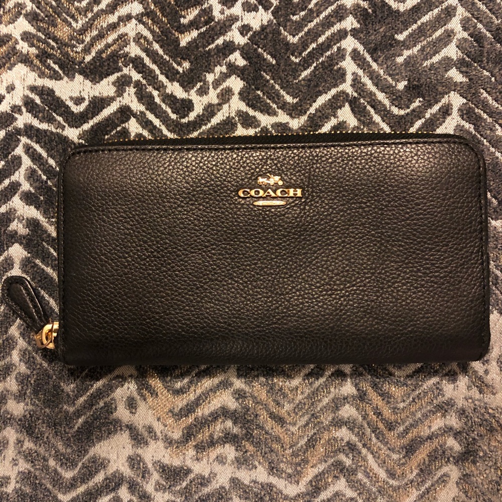Coach Accordion Zip Wallet 58059 Black
